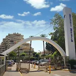 El Capricho De Benalbeach, Solo De Sabado A Sabado