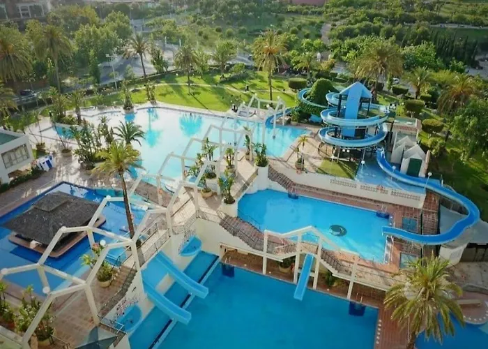 El Capricho De Benalbeach, Solo De Sabado A Sabado